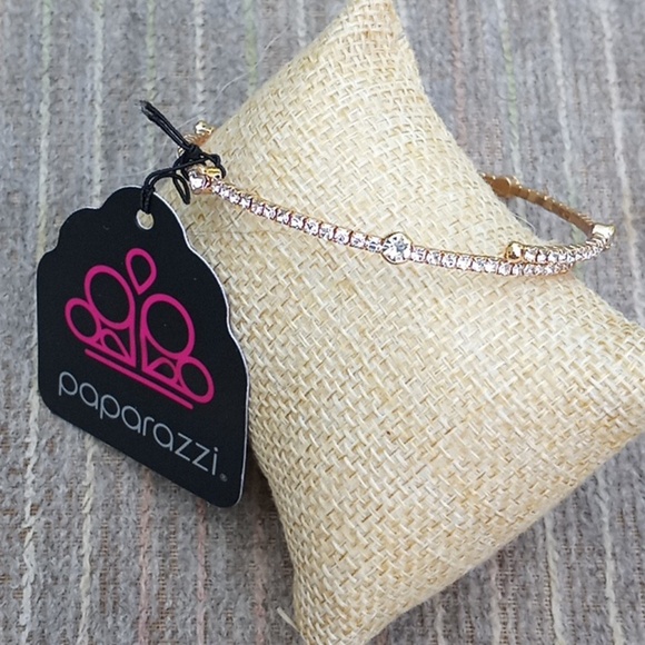 Upgraded Glamour Gold Coil Bracelet - Picture 1 of 1